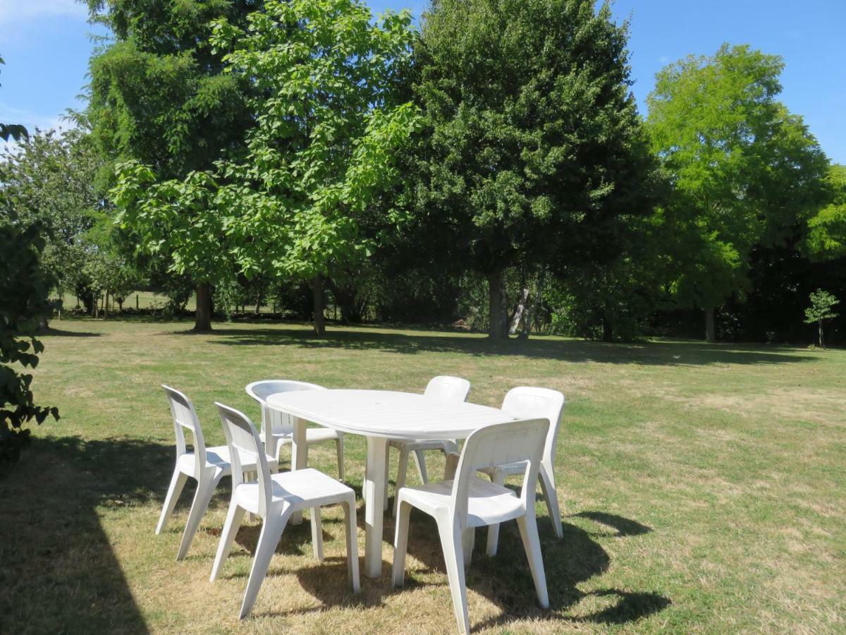 فيلا Gite Des Basses Touches Moitron-sur-Sarthe المظهر الخارجي الصورة